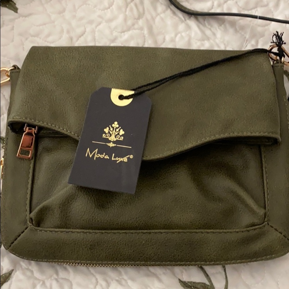 Crossbody purse